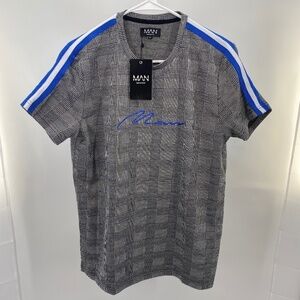 Boohoo Man shirt Size medium. NWT
